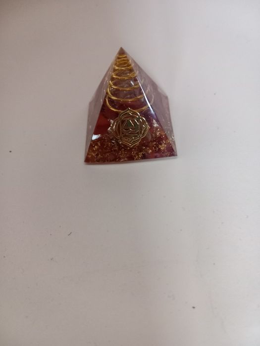 Пирамиди оргонит
