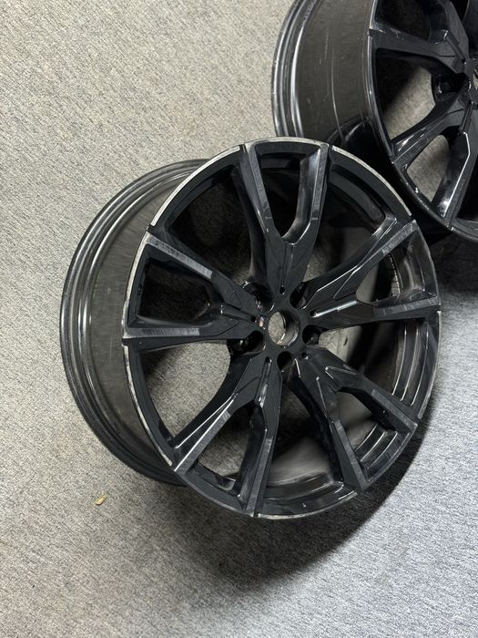 Janta fata spate X7 G07 R22