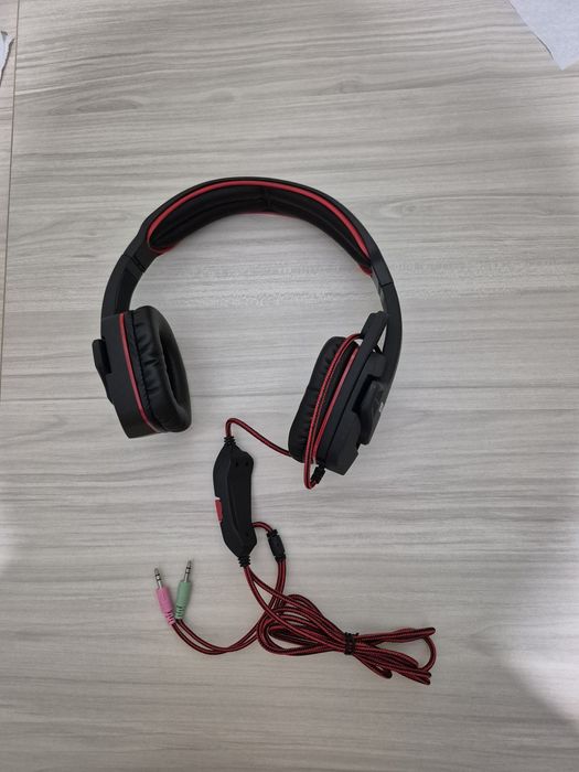 Продам проводные игровые наушники