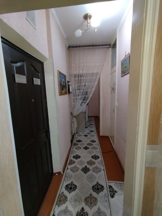 Uy sotiladi 2 xona 3 xona qilingan oʻzimi uyim qoʻshinila yaxshi ahil