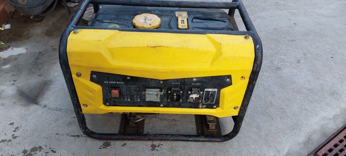 Generator curent stanley sg 2400 basic 2.3 kw