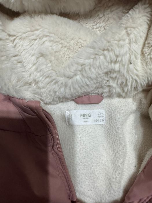 Geaca iarnă Mango marimea 3-4 ani(104)