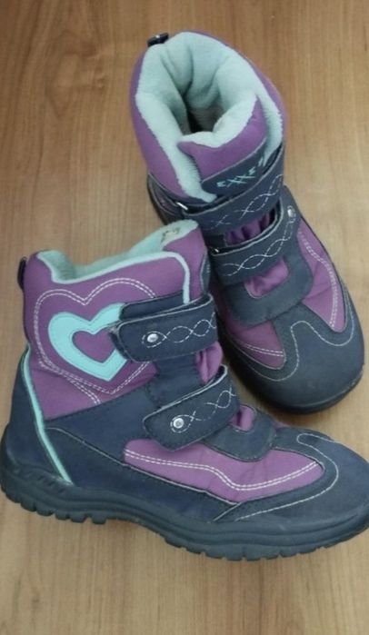 Детски боти на Декатлон-за момиче-32номер