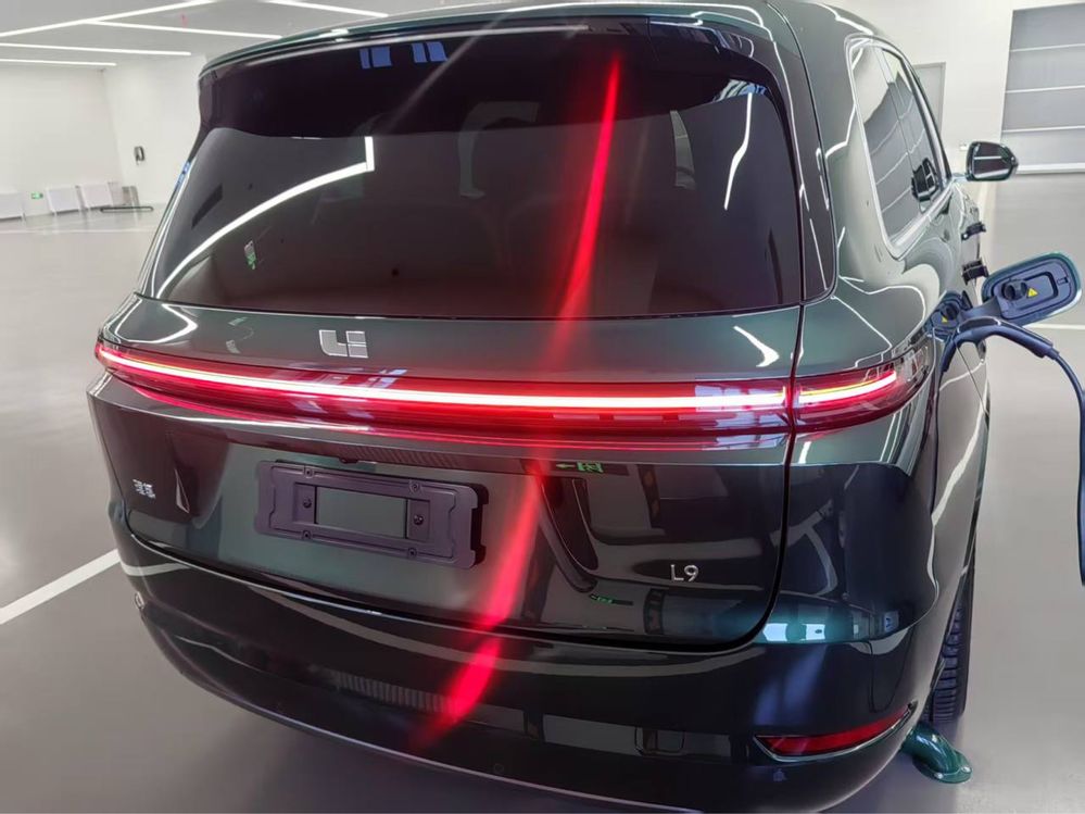 Li9 Ultra Green (Lixiang9)