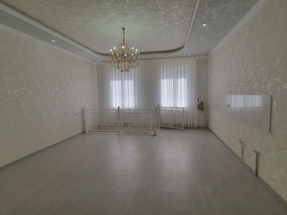 1-qavatda 1 xonalik dubleks kvartira sotiladi 82m²