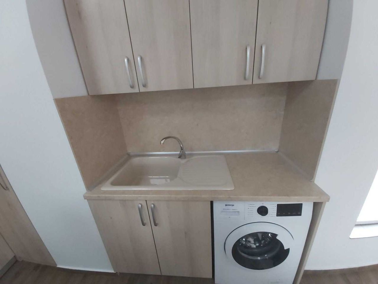 Дава се под наем Двустаен апартамент в София, Овча купел - 72 кв.м за 484.5 € - Снимка #1