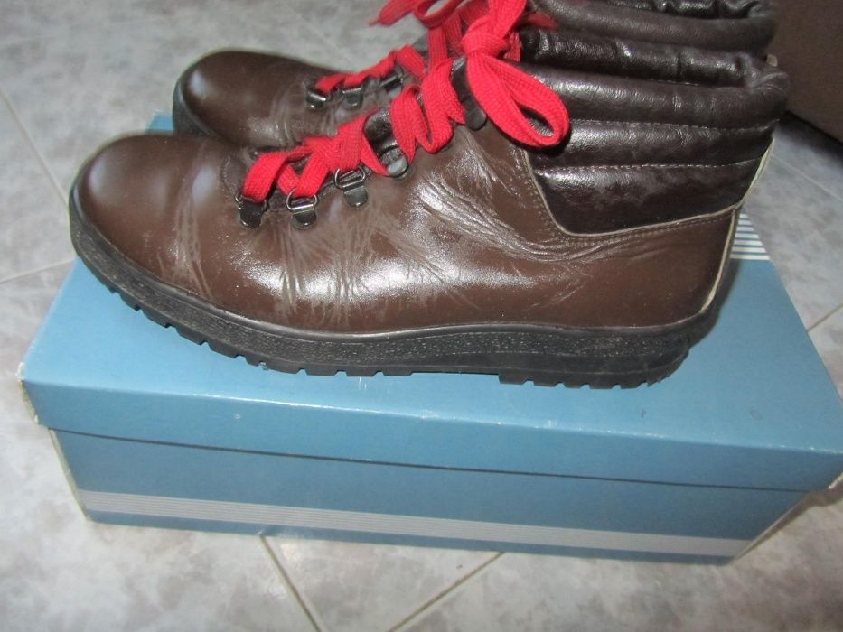 Продавам спортни обувки от естествена кожа №40