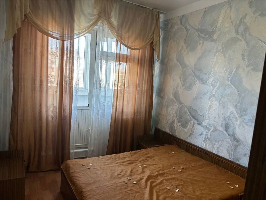 Tinchlik metro yaqinida kvartira