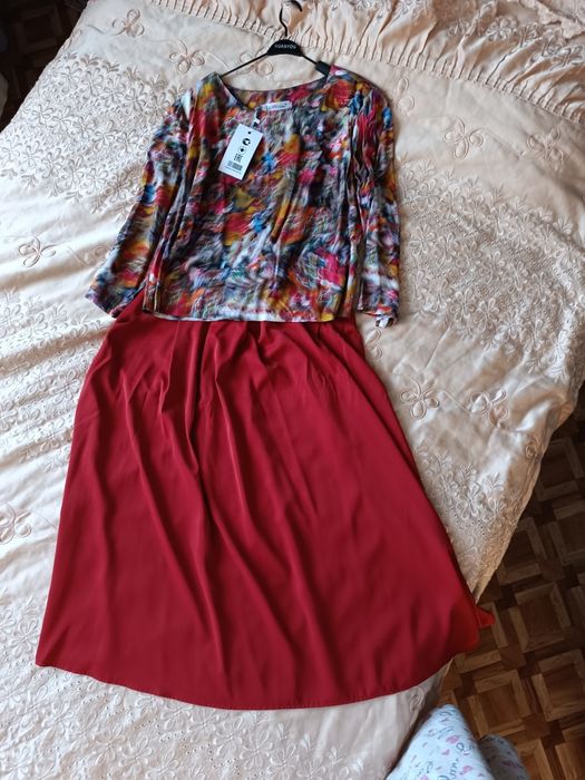 Продаётся женский костюм