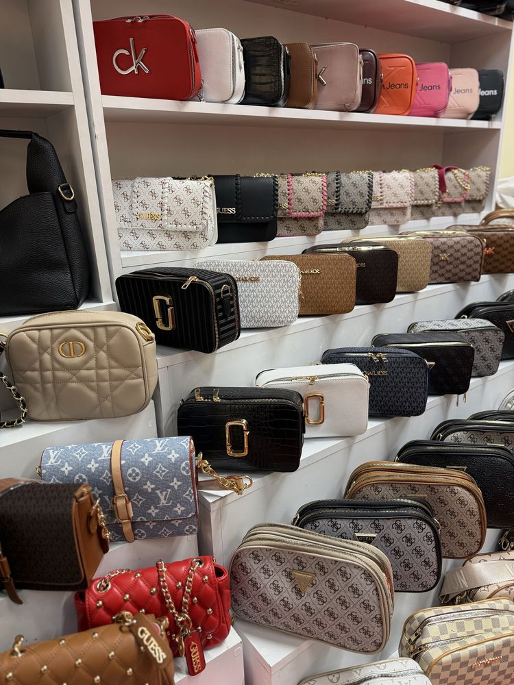Geanta dama diferite modele Yvs LV Prada Guess Chanel Dior
