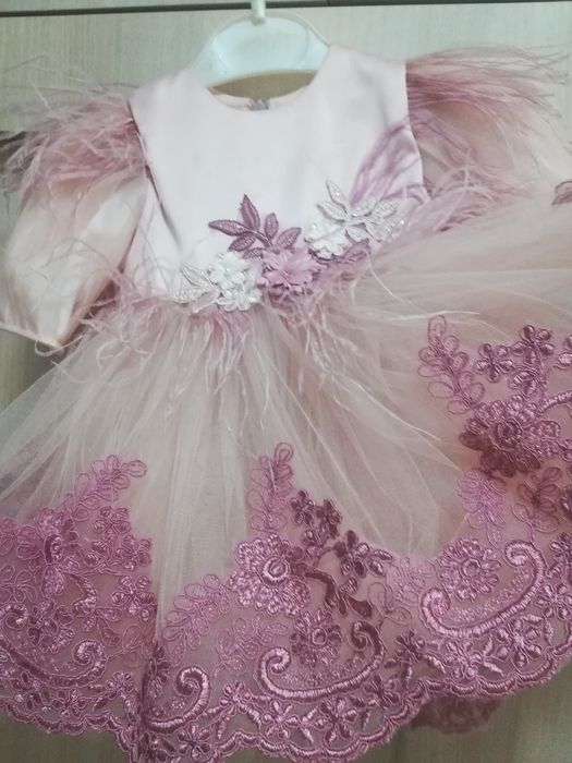 Rochiță + chiloței + bentiță + papucei  botez