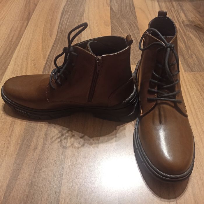 Vand ghete noi elegante - marimea 43