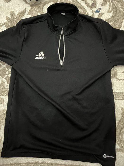 Продается кофточка Адидас (оригинал )