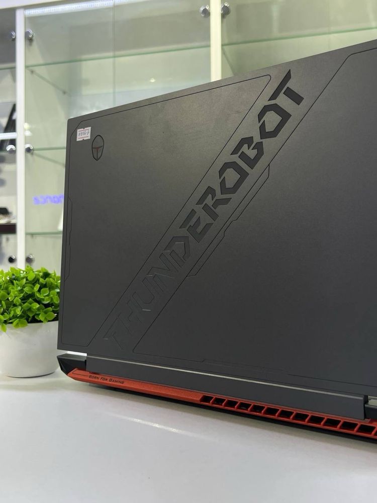 Thunderobot core i5-12