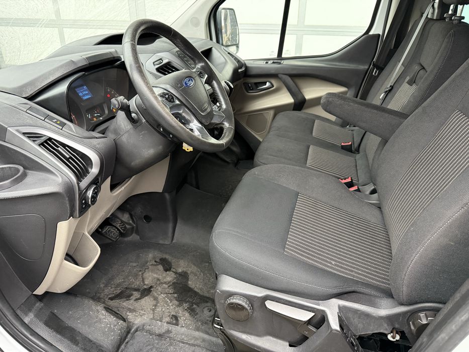 Ford Transit Custom 6 locuri L2H1