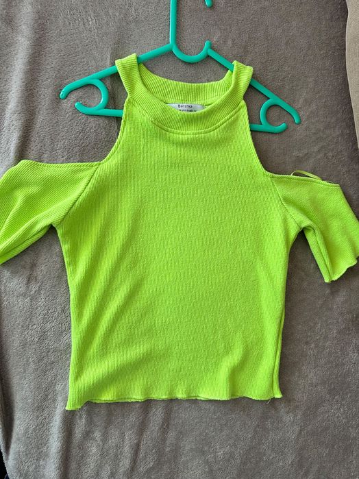 Vând top femei mărimea M