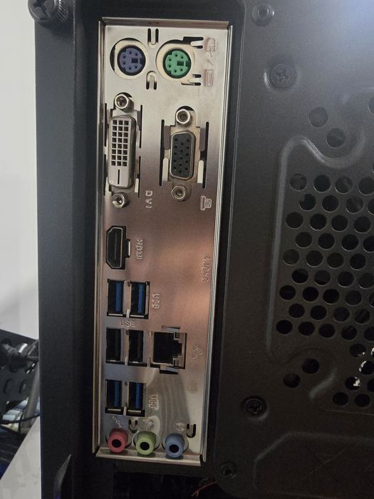 Компютърна конфигурация i5 4590/ 32GB RAM / 512GB SSD + 1TB HDD