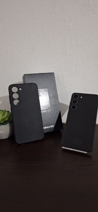Samsung S23 256/8 GB