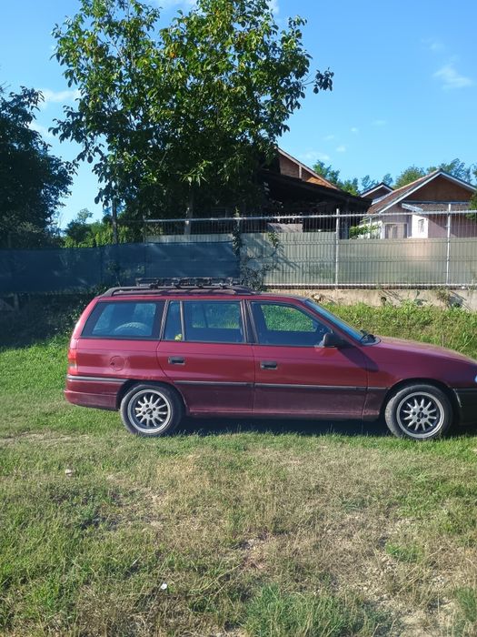Opel Astra F , 1.6 benzină , 8 valve,  an 1997