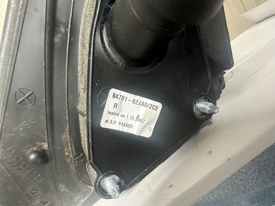 Огледало дясно за Сузуки Суифт 2006-2011г.!