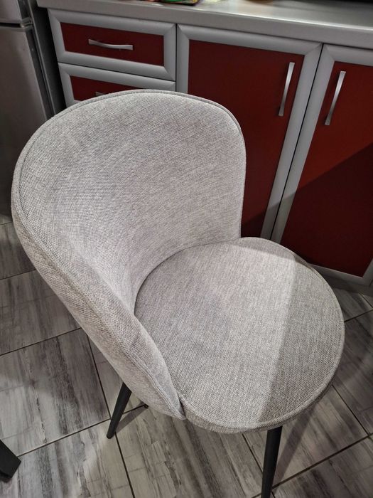 Трапезни столове