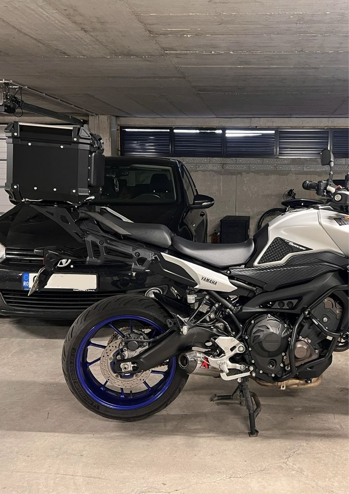 Yamaha MT-09 Tracer 2015 - Evacuare Dominator - Topcase aluminiu