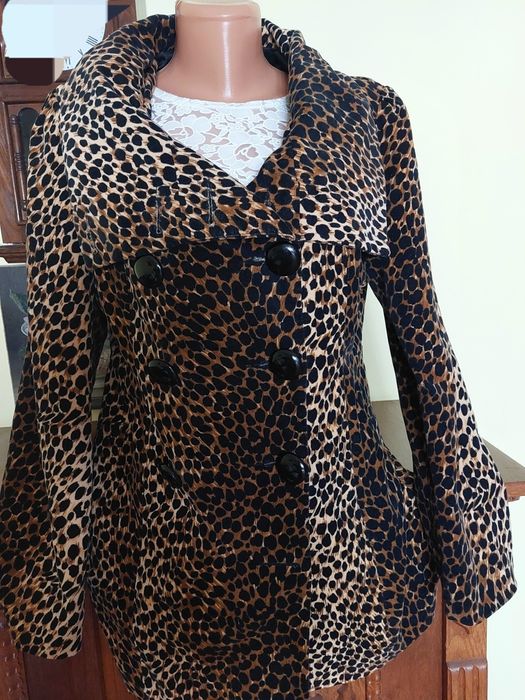 Jacheta luxoasa animal print, eleganta si moderna, plus cadou surpriza
