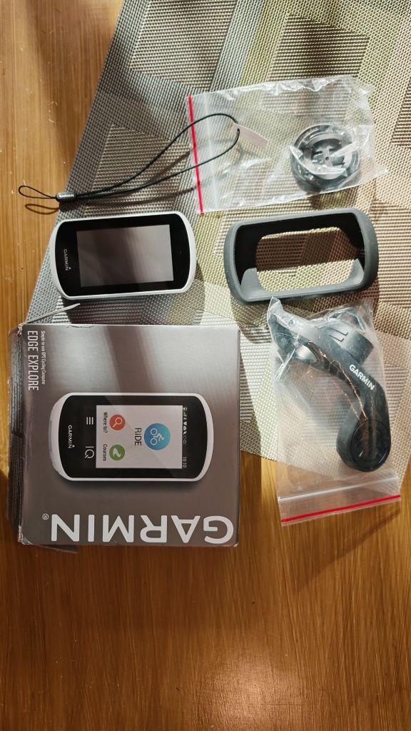 Вело компютър Garmin EDGE Explorer - комплект