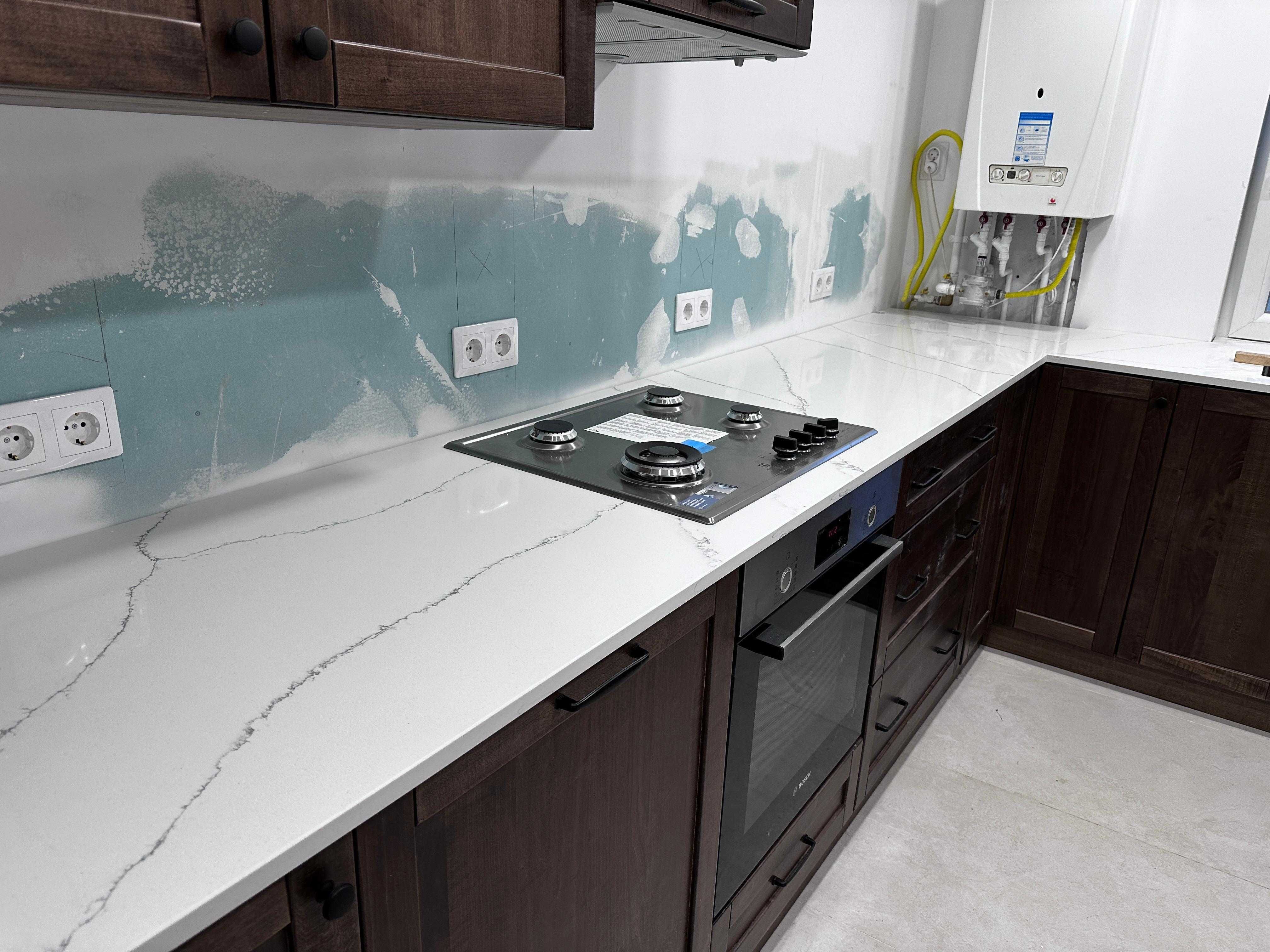 Blat din Quartz (Calacatta White) pentru bucatarie moderna