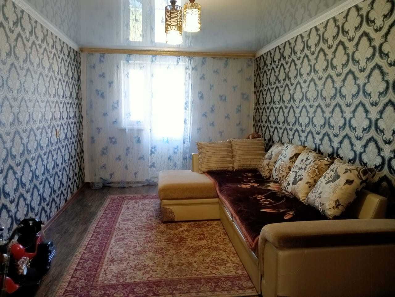 Недорого продается 2-этажный дом в мкр.Автомобилистов в Зачаганске