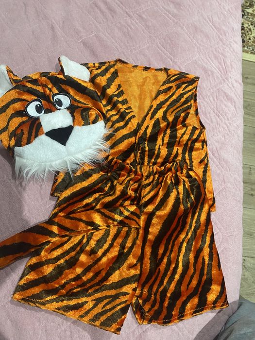 Продаю сценический Костюм тигра