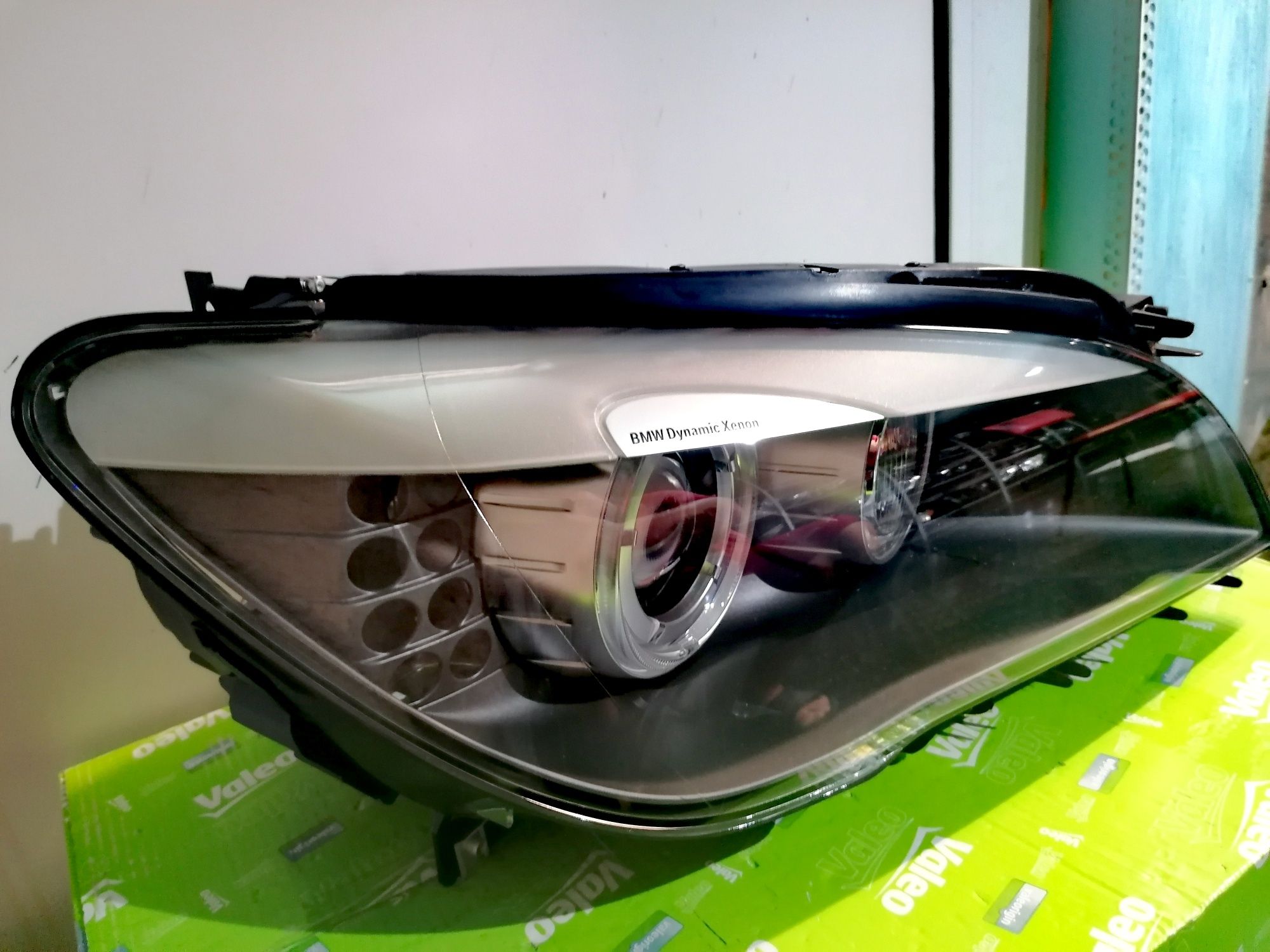 Фар Фарове за БМВ 7 Ф01 Ф02 / BMW F01 F02 Dynamic Xenon - Нов.