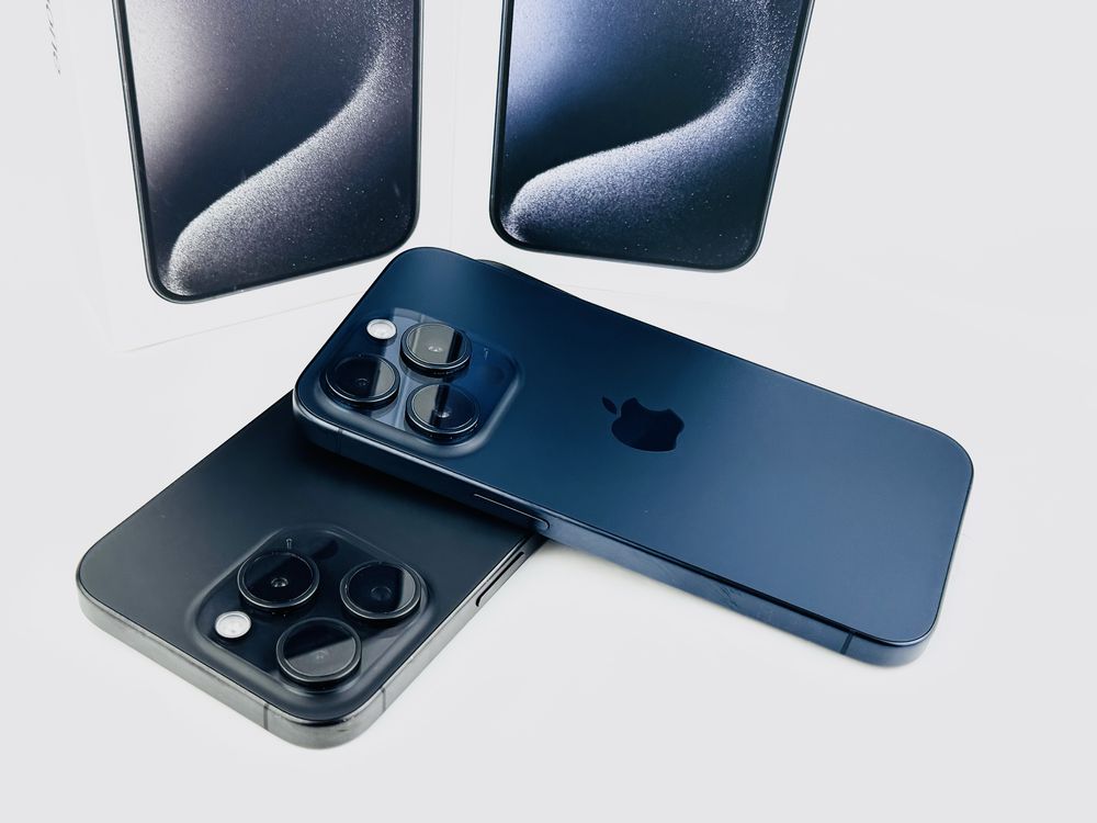 Apple iPhone 15 Pro 256GB Black / Blue Titanium Перфектен! Гаранция!