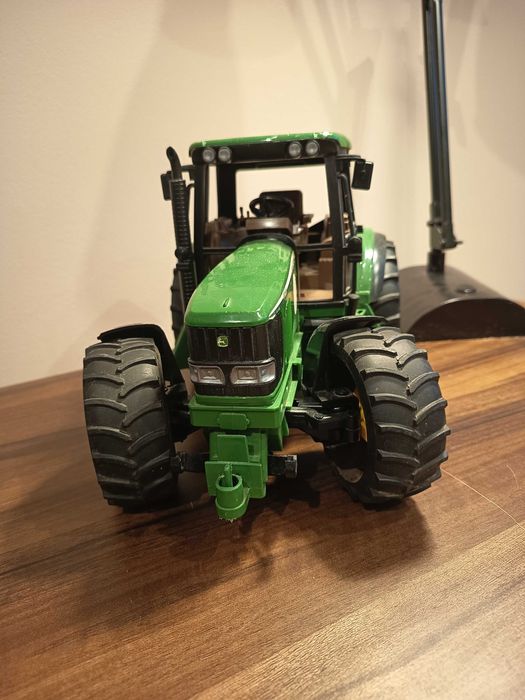 Оригинална играчка John Deere 6920