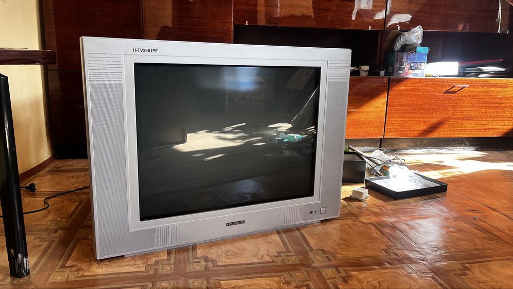 Отдам телевизор самовывоз
