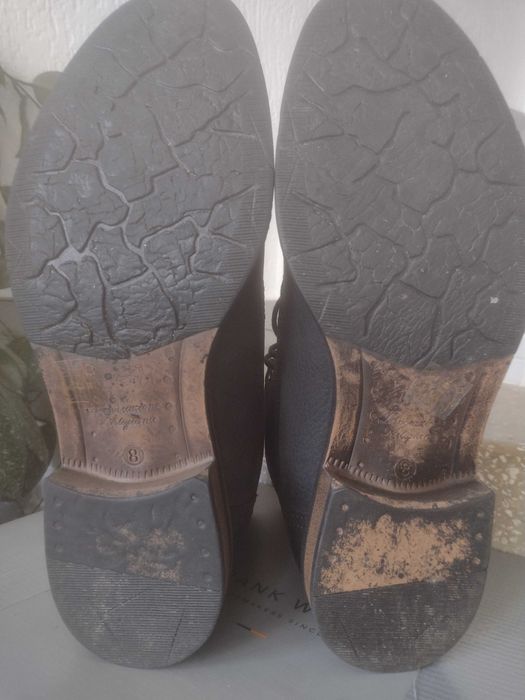 Ghete negre  inalte numarul 42