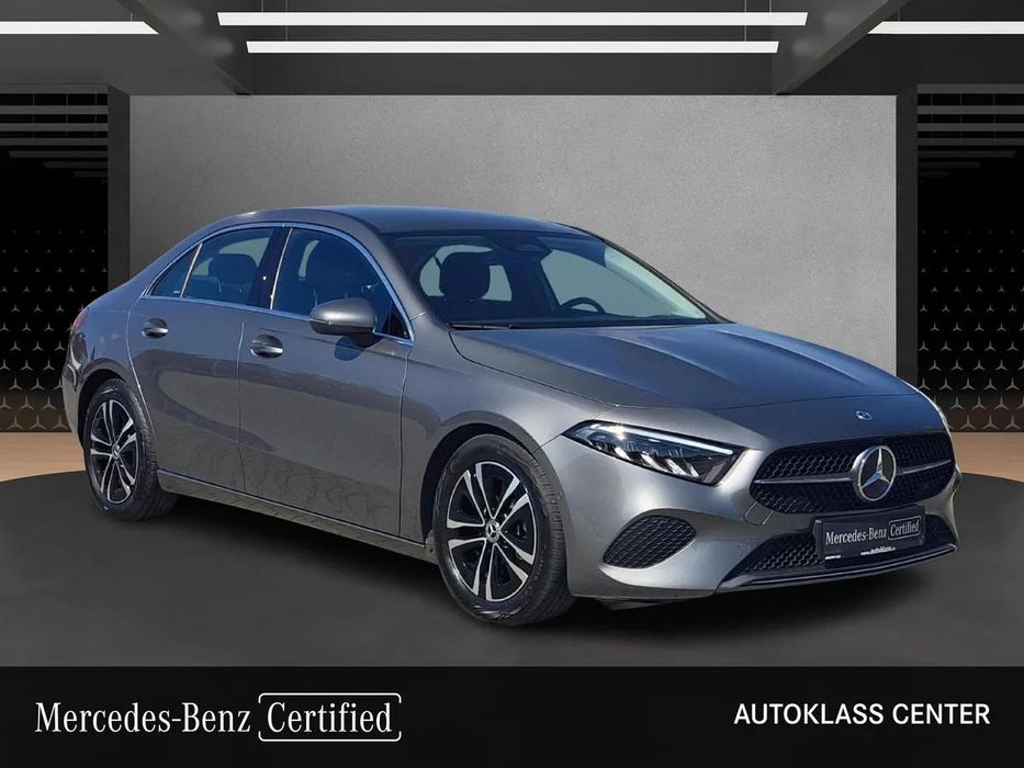 Mercedes-Benz A Mercedes-Benz A 180 Sedan