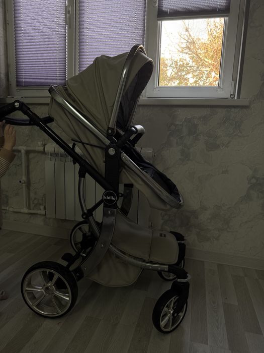 Продается коляска трансформер Kidilo