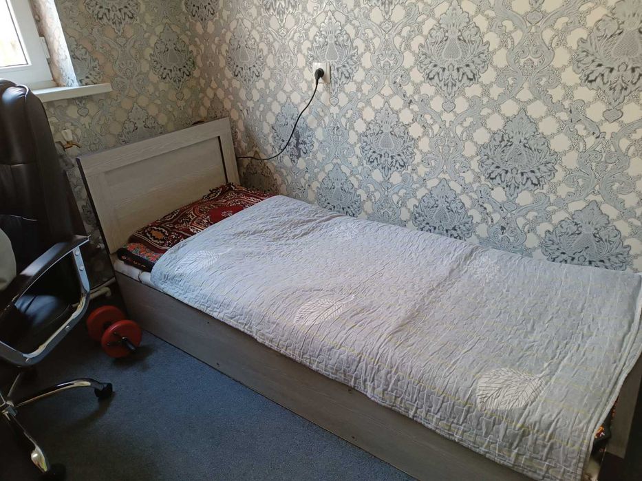 Продам одно спальный кровать сундук