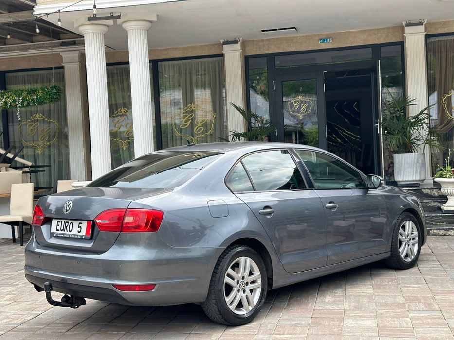 VW jetta 1.6 TDI / euro5 / 2012/ clima / navigatie/ DSG