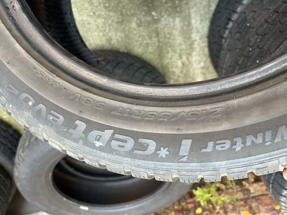 Cauciucuri iarna 215 55 17