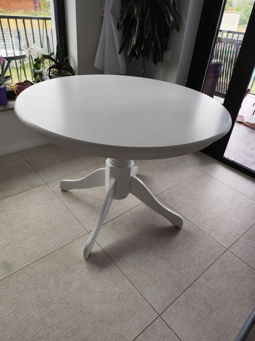 Vând masă bucătărie dining fixa Gloster, rotundă