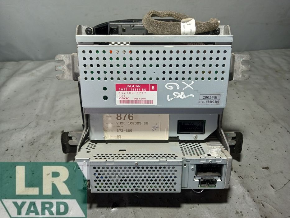 Sistem multimedia, navigatie si confort Jaguar XJ 2003+ C2C40421