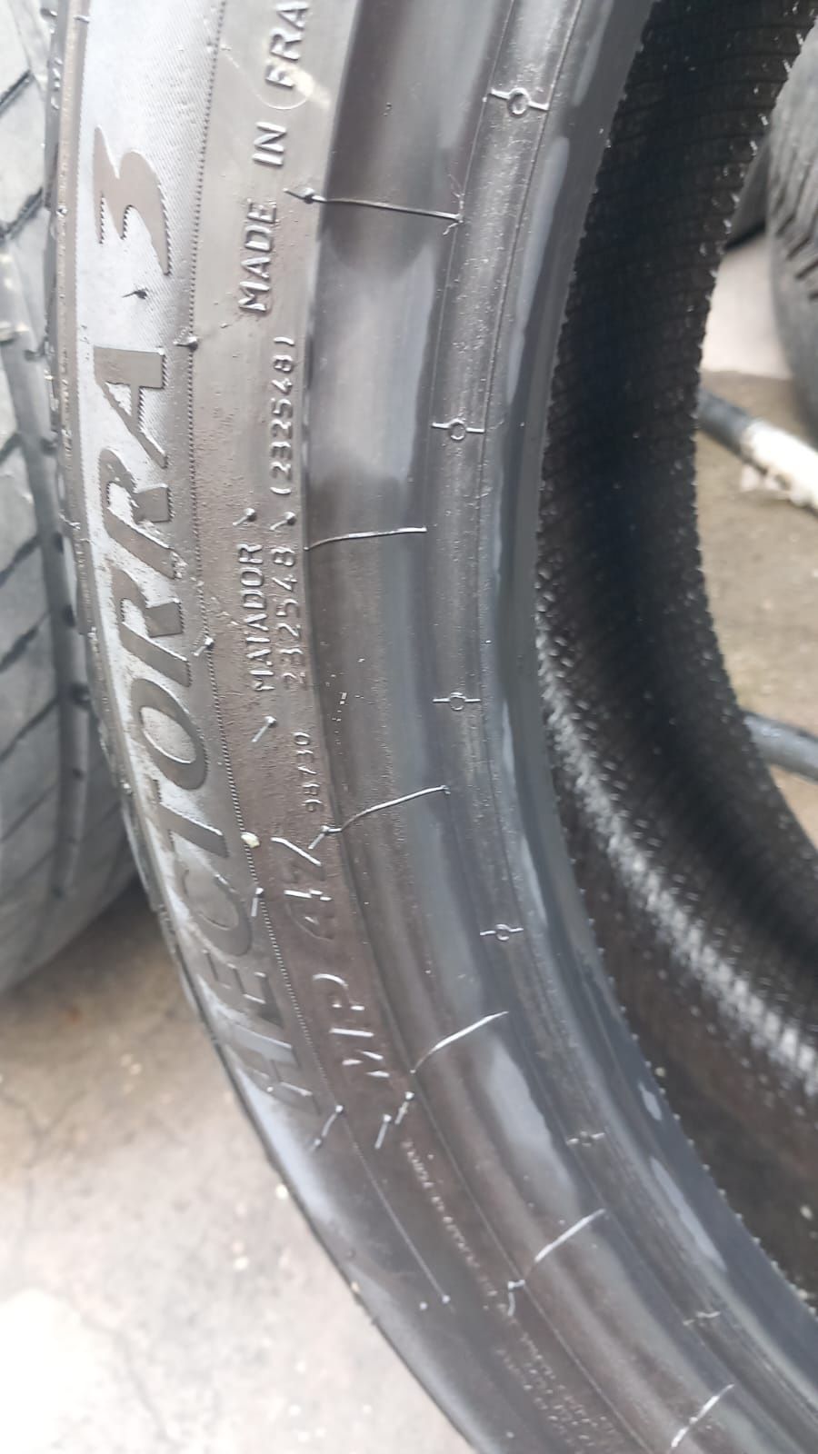 Una anvelopă 215/45r17 vară marca Matador, preț 150 lei bucata