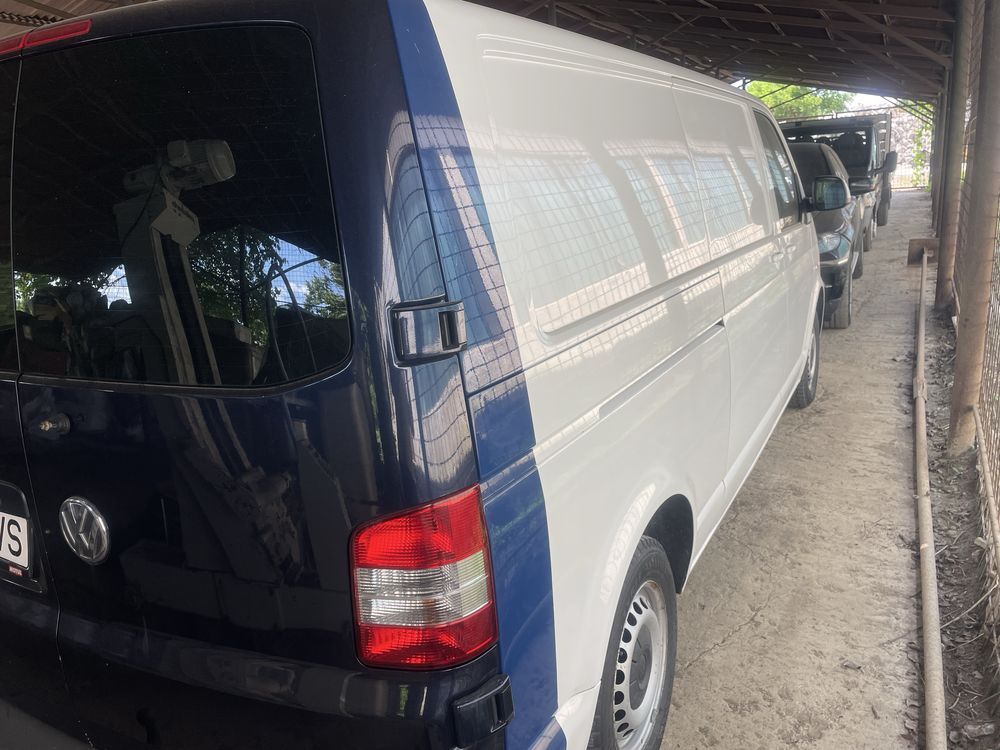 VW Transporter 2.0TDI 140 CP