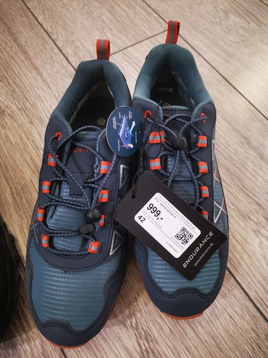 Adidasi impermeabili pentru drumeții Endurance