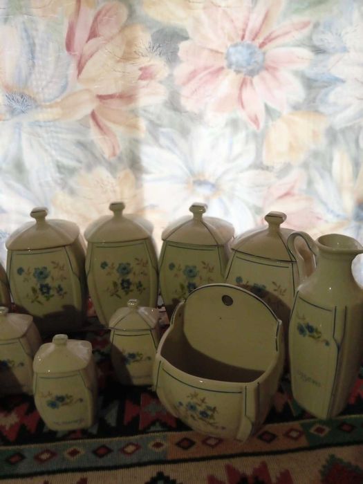 Сервиз за подправки от миналия век