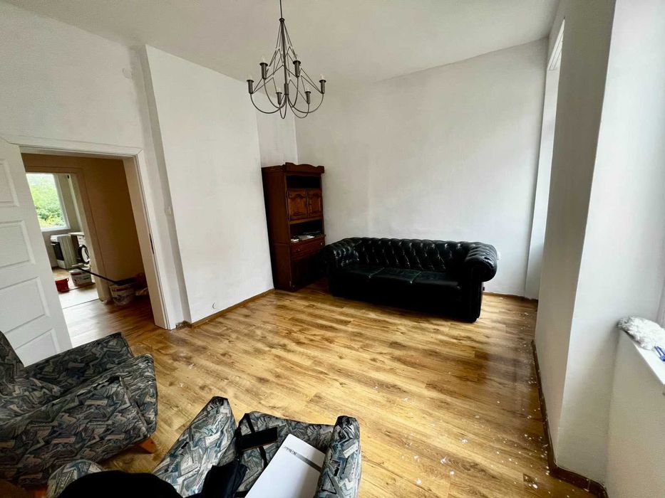 Дава се под наем Тристаен апартамент в София, Център - 80 кв.м за 750 € - Снимка #1
