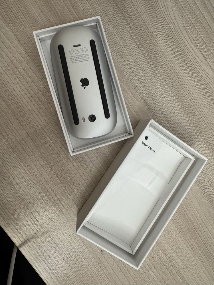 Беспроводная мышь Magic Mouse