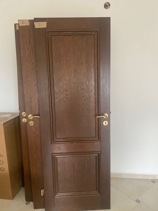 Врати интериорни в отлично  състояние